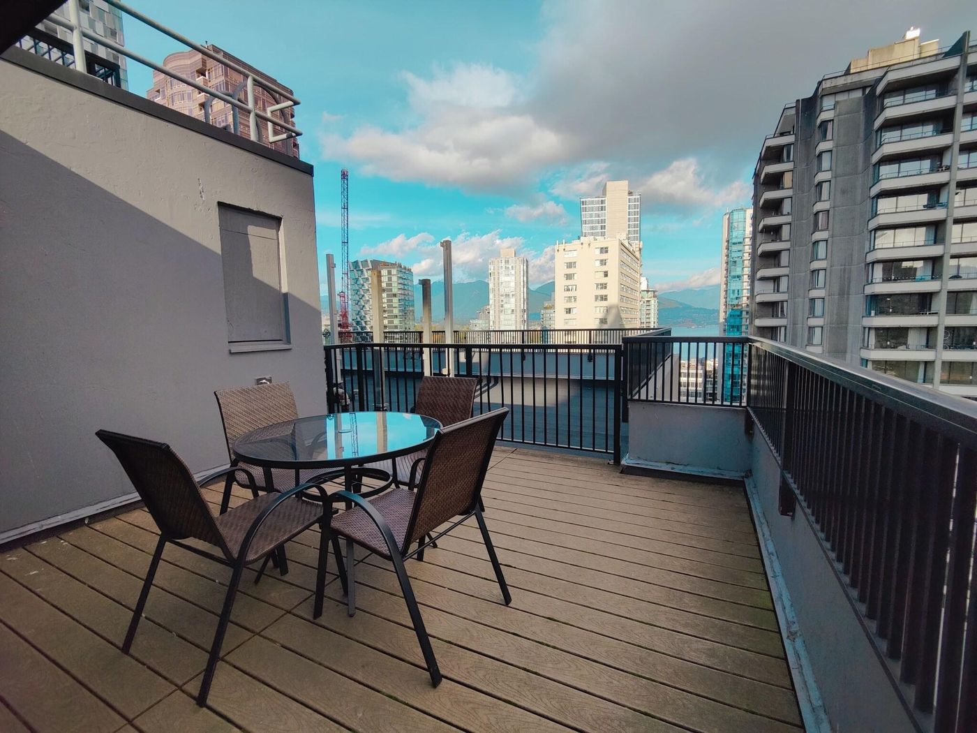 Divya-Sutra-Suites-on-Robson-Downtown-Room-37