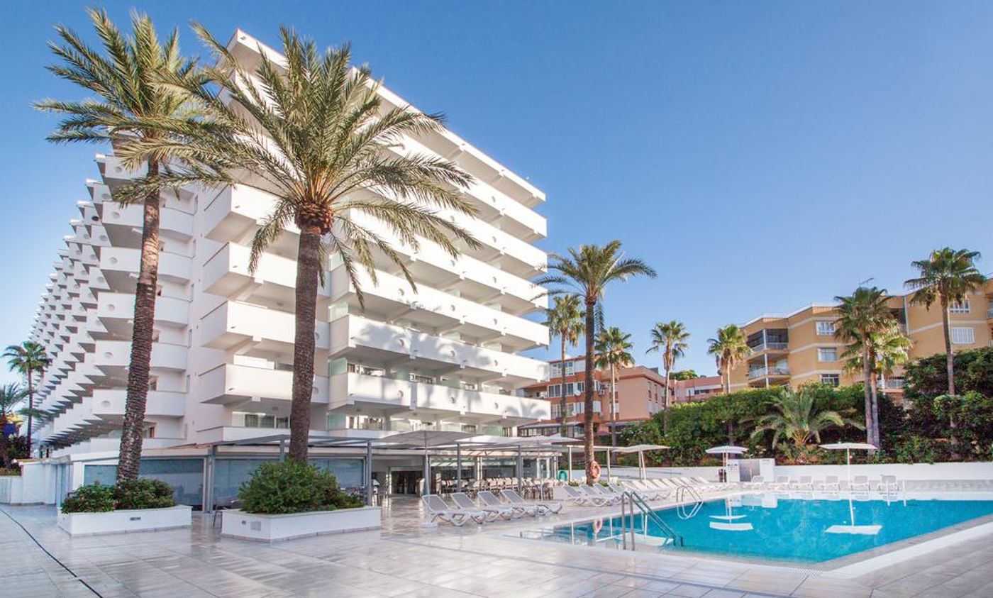 Ola Panama - Adults Only