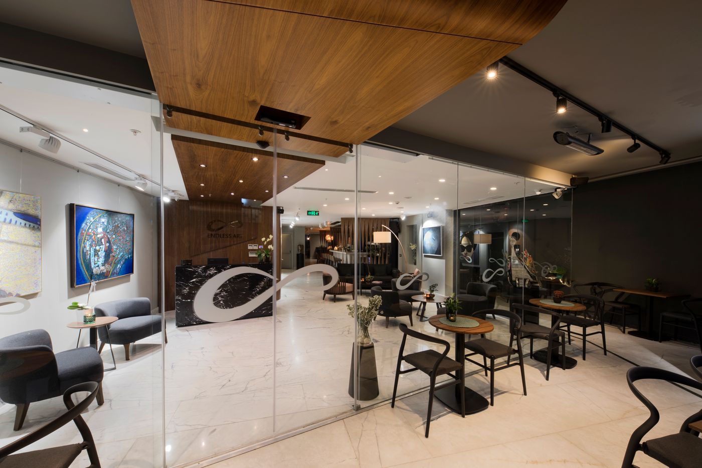 Endless-Art-Hotel-Lobby-1
