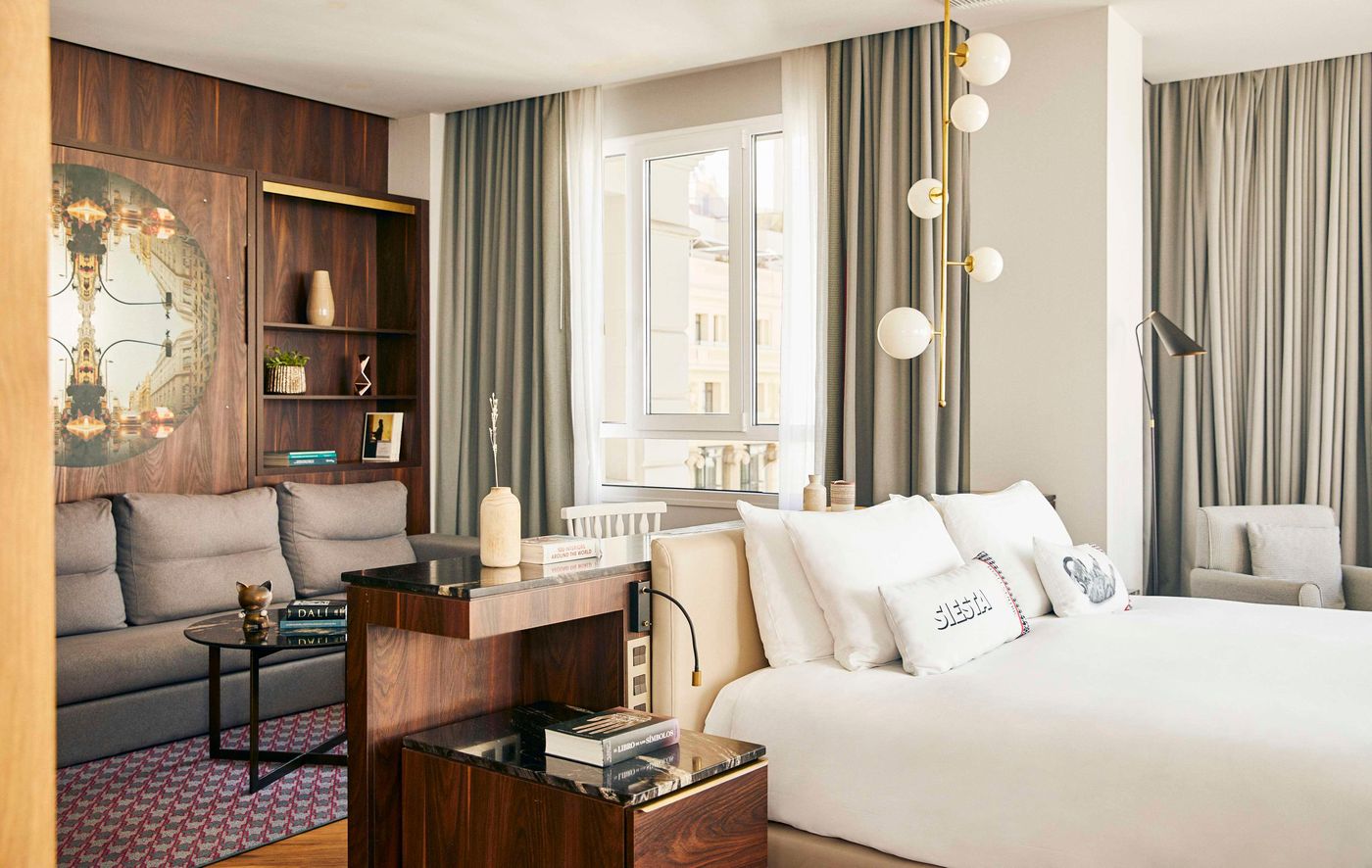 Hyatt-Centric-Gran-Via-Madrid-Room-55