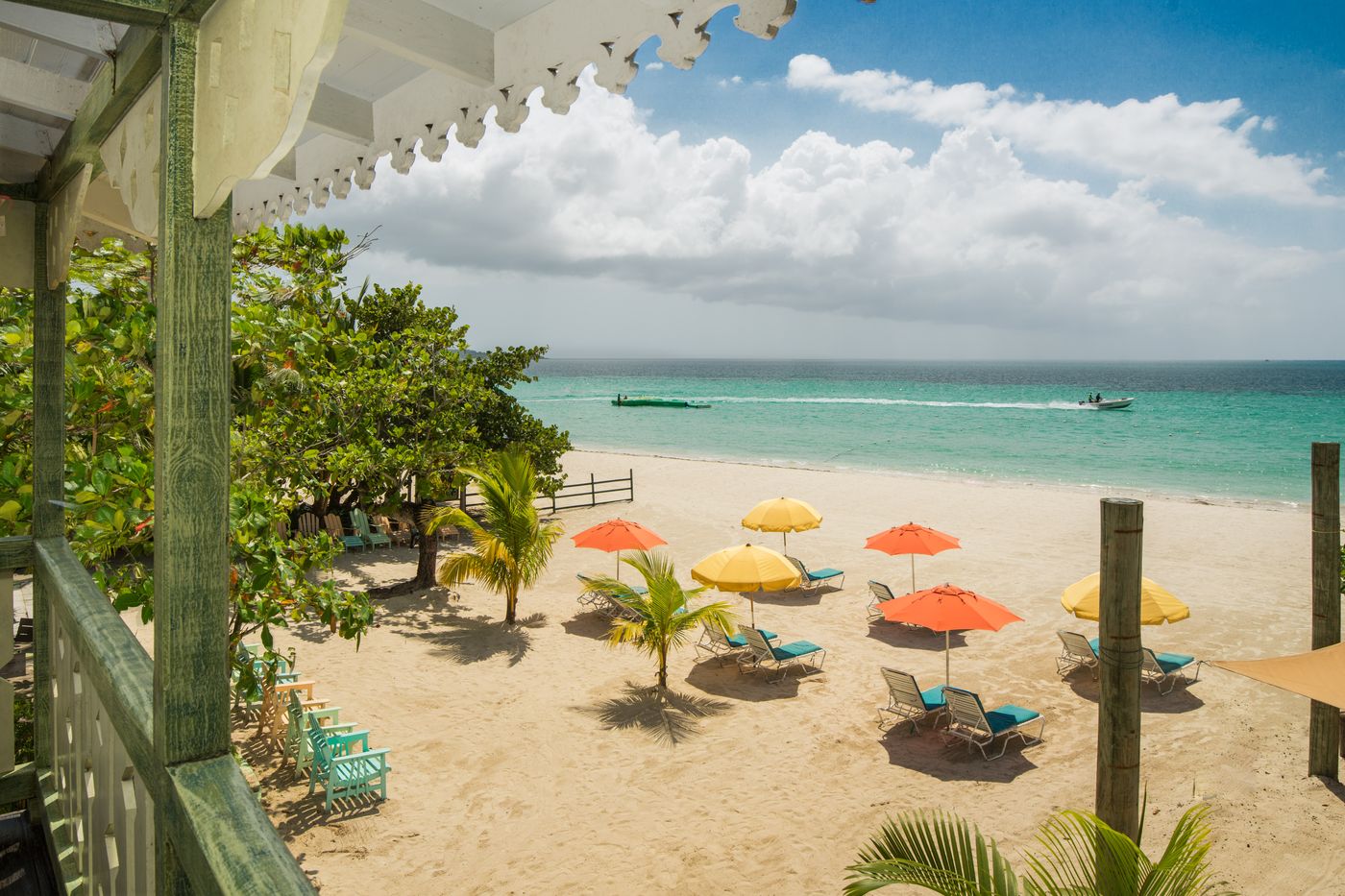 Country-Country-Hotel-Beach-34