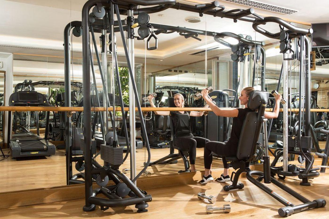 Hotel-De-Russie-Sports-and-Entertainment-40