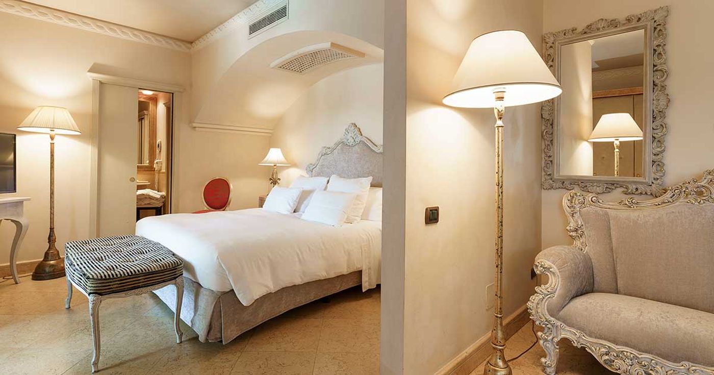 Romano-Palace-Luxury-Hotel-Room-37