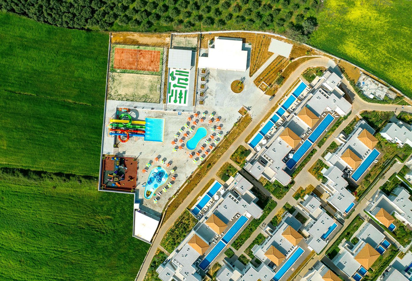 Anemos-Luxury-Grand-Resort-Sports-and-Entertainment-29