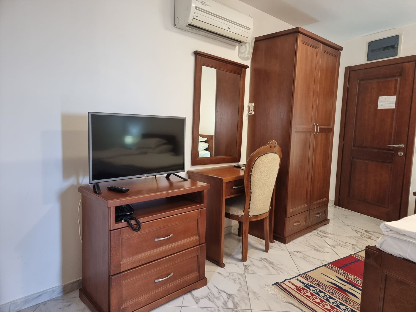 Hotel-Palata-Venezia-Room-32