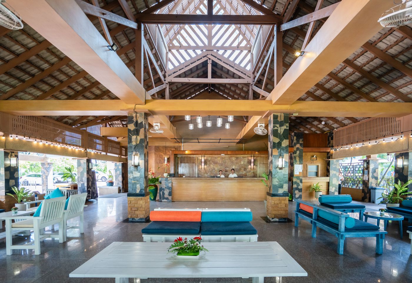 Phuket-Island-View-Lobby-59