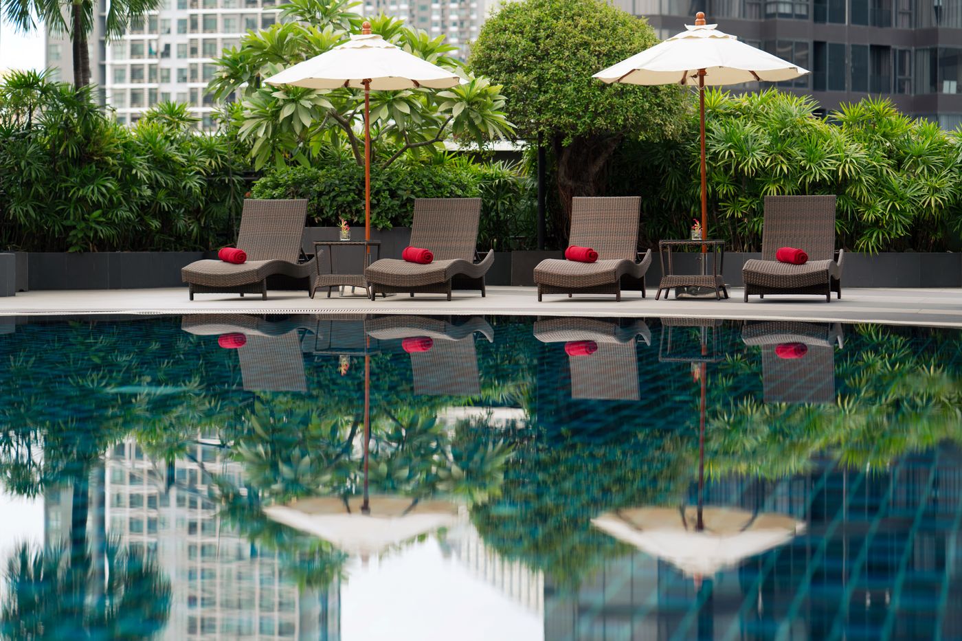 Avani-Ratchada-Bangkok-Pool-61
