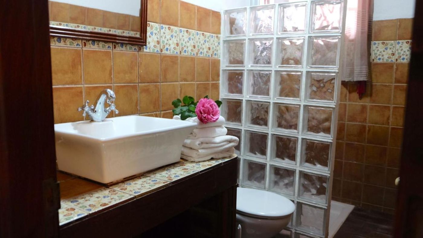 Finca-la-Hacienda-Rural-Hotel-Room-21