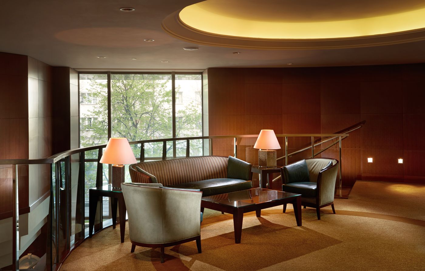 Regent-Warsaw-Hotel-Lobby-5