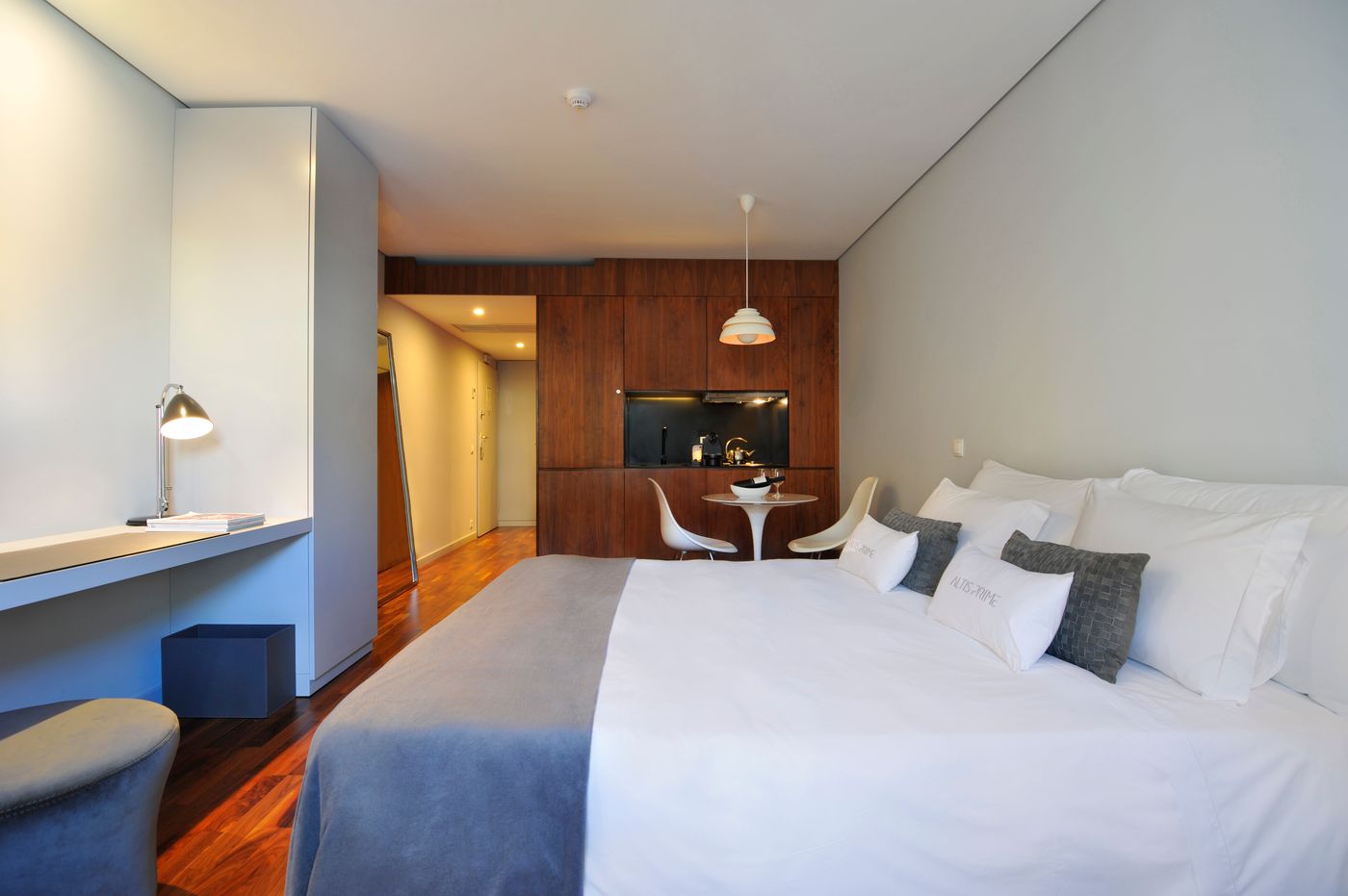 Altis-Prime-Hotel-Room-16