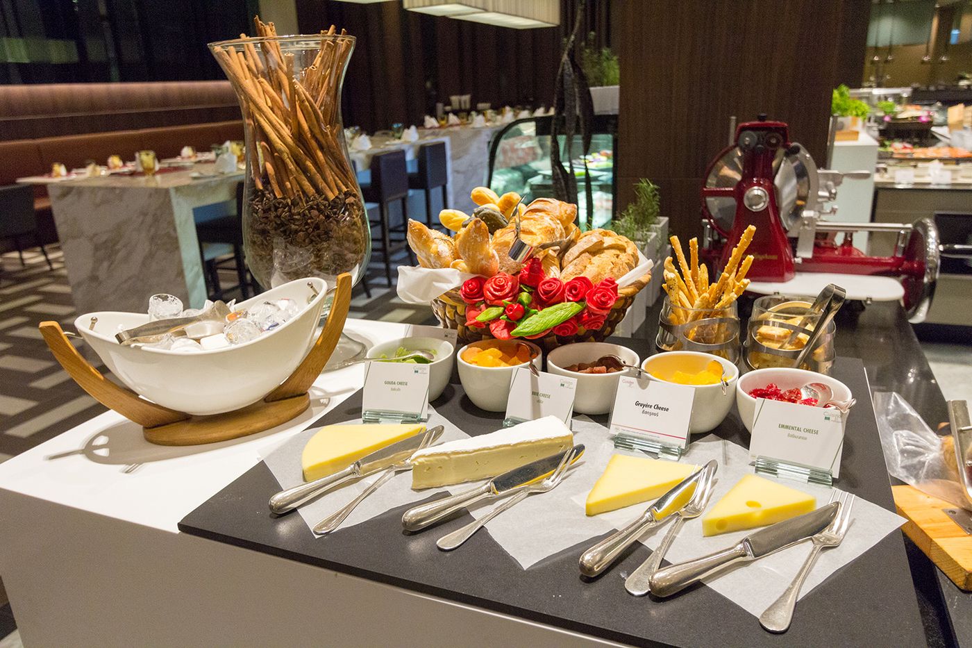 Pullman-Bangkok-King-Power-Restaurant-51