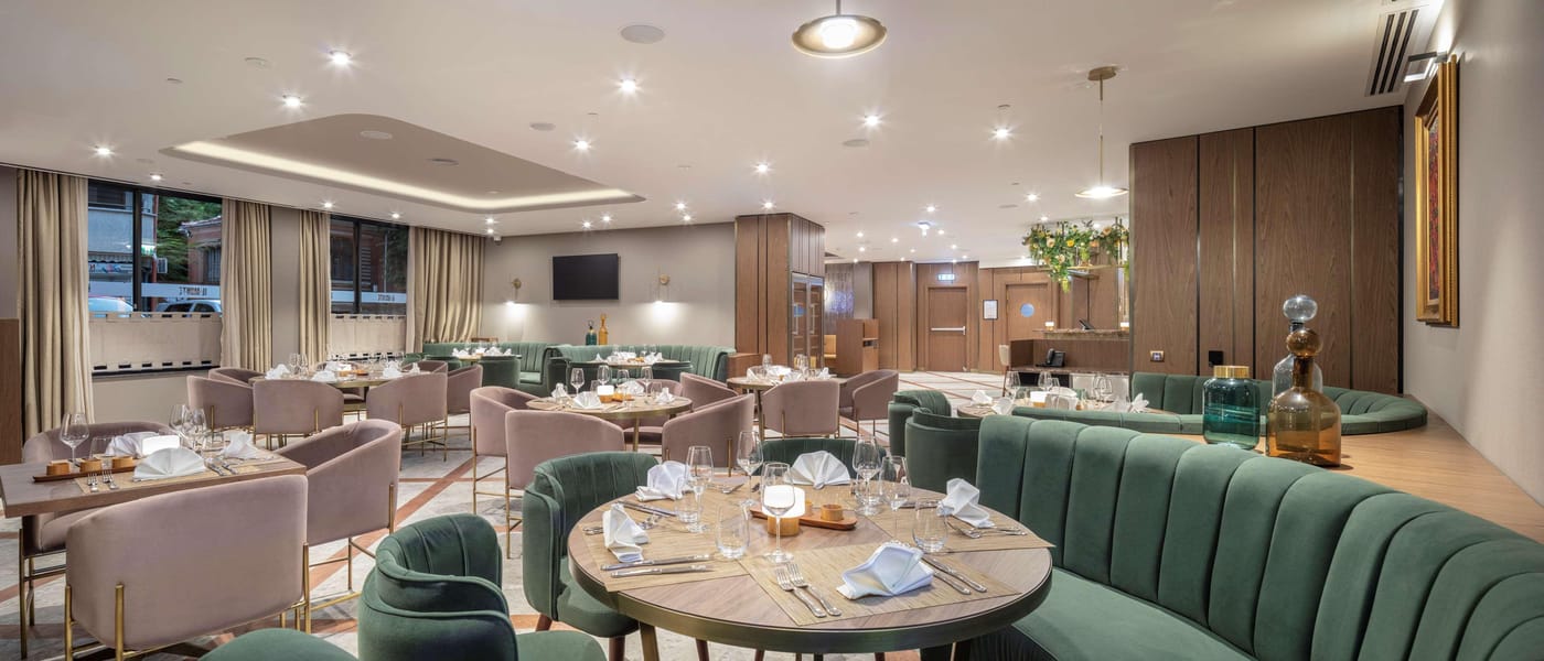 DoubleTree-by-Hilton-Plovdiv-Center-Restaurant-14