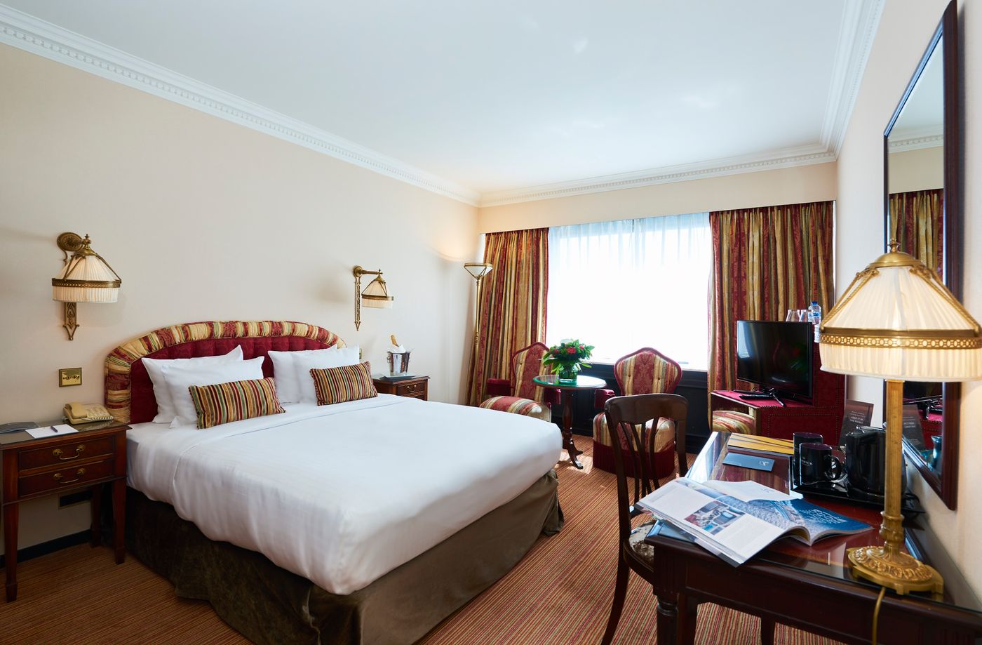 Barsey-by-Warwick-Room-22