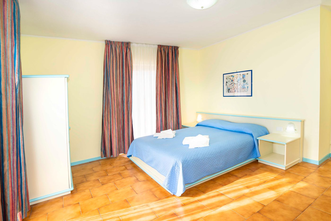 Room Balcony Sea View (3).jpg