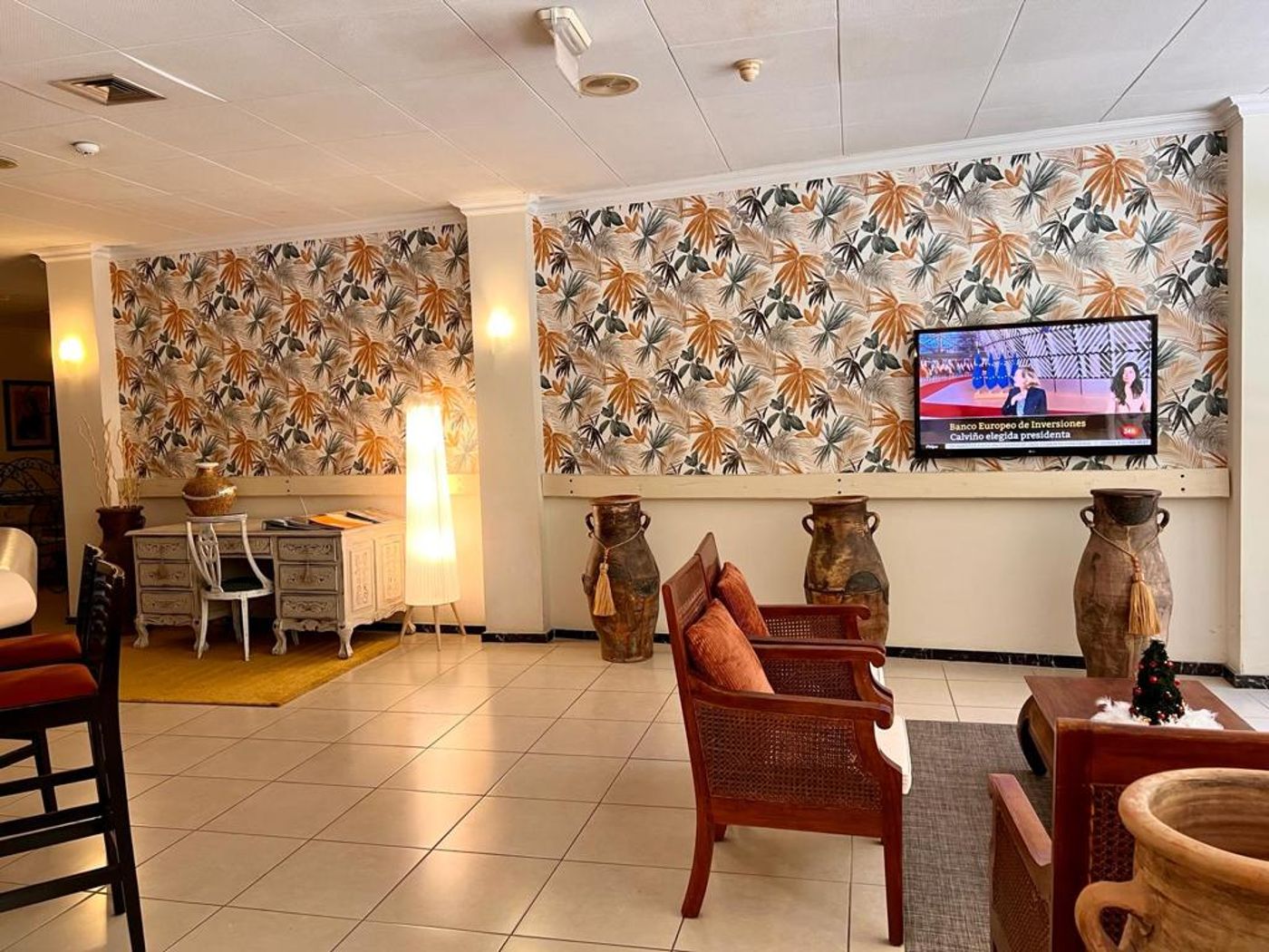 4Dreams-Hotel-Chimisay-Lobby-38