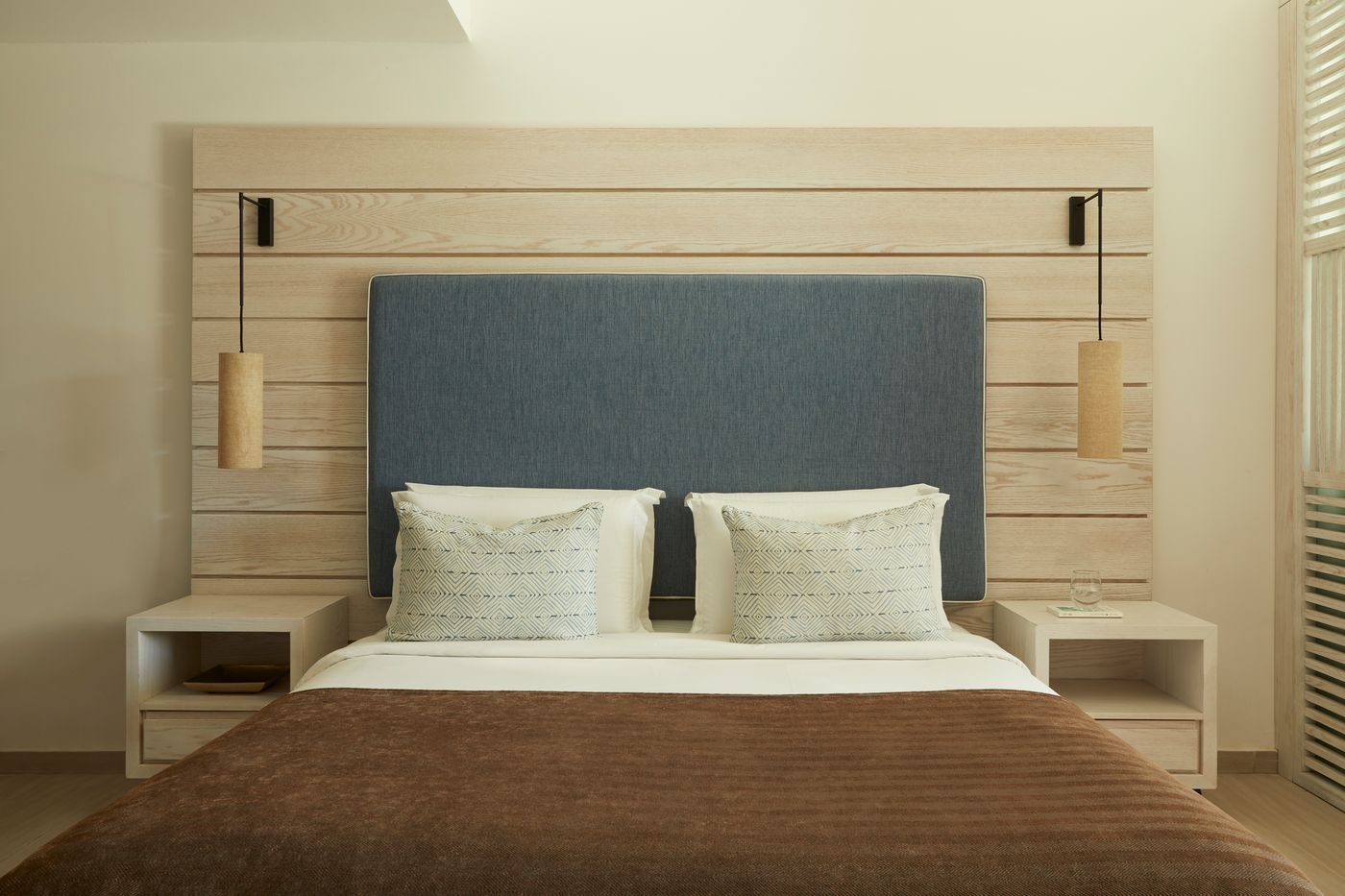 Kermia-Beach-Bungalow-Hotel-Room-32