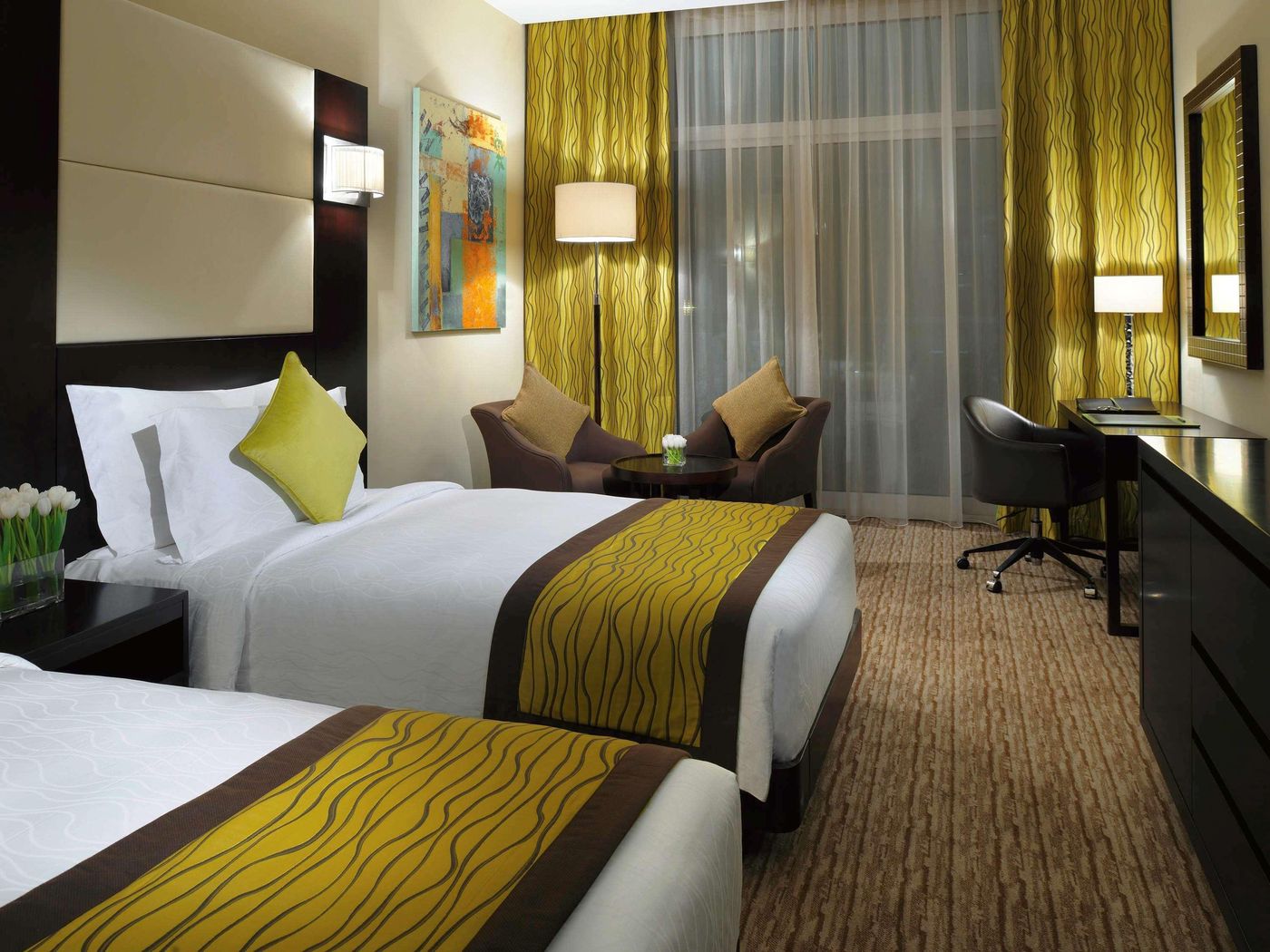 Movenpick-Hotel-Jumeirah-Lakes-Towers-Room-13