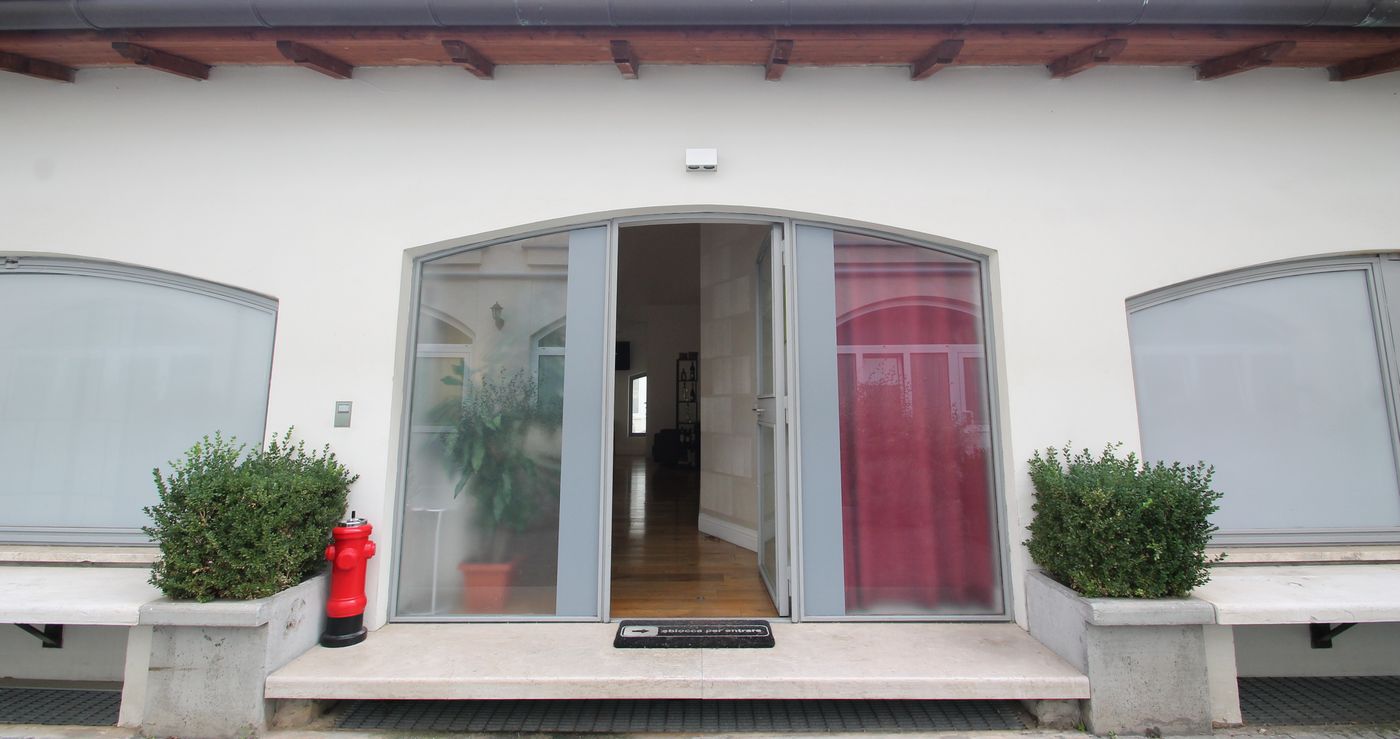 iRooms-Forum---Colosseum-Lobby-2