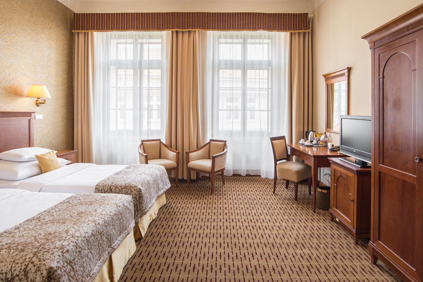 Majestic-Plaza-Hotel-Prague-Room-9