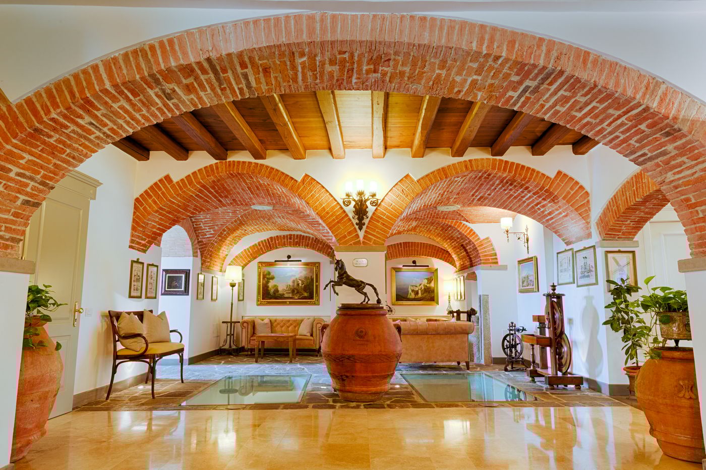 Hotel-Mulino-di-Firenze-WorldHotels-Crafted-Lobby-3