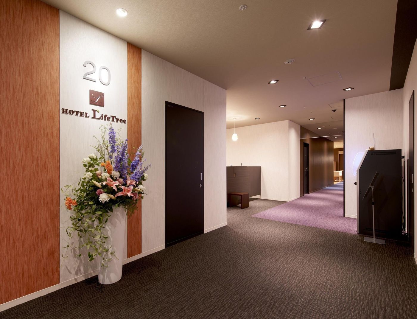 Hotel Life Tree Ueno-Japan-TOKYO-Lobby-8
