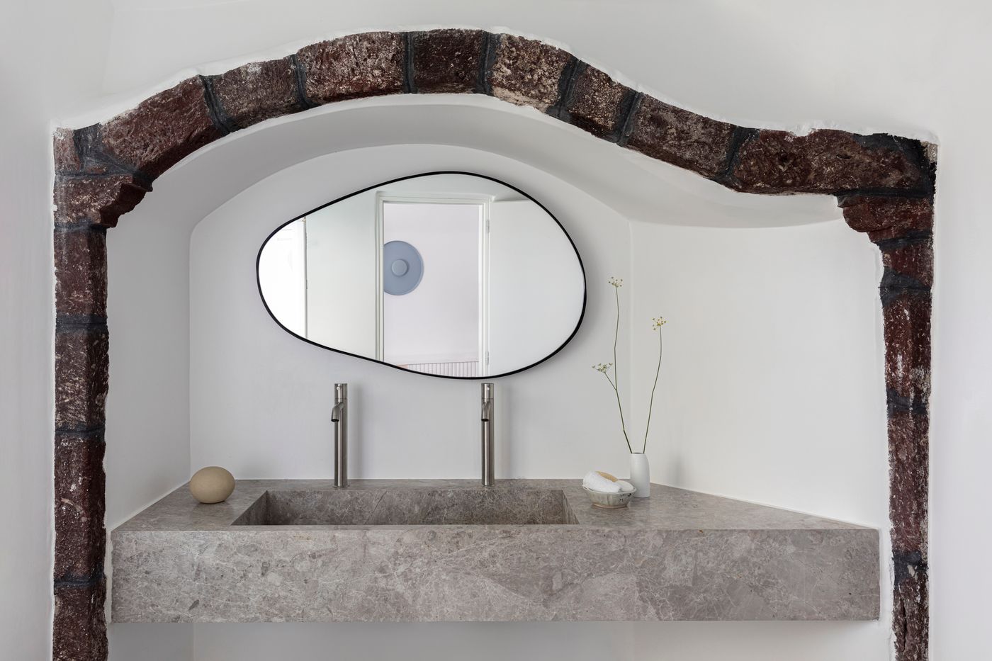 Canaves-Oia-Suites---Adults-Only-Room-43