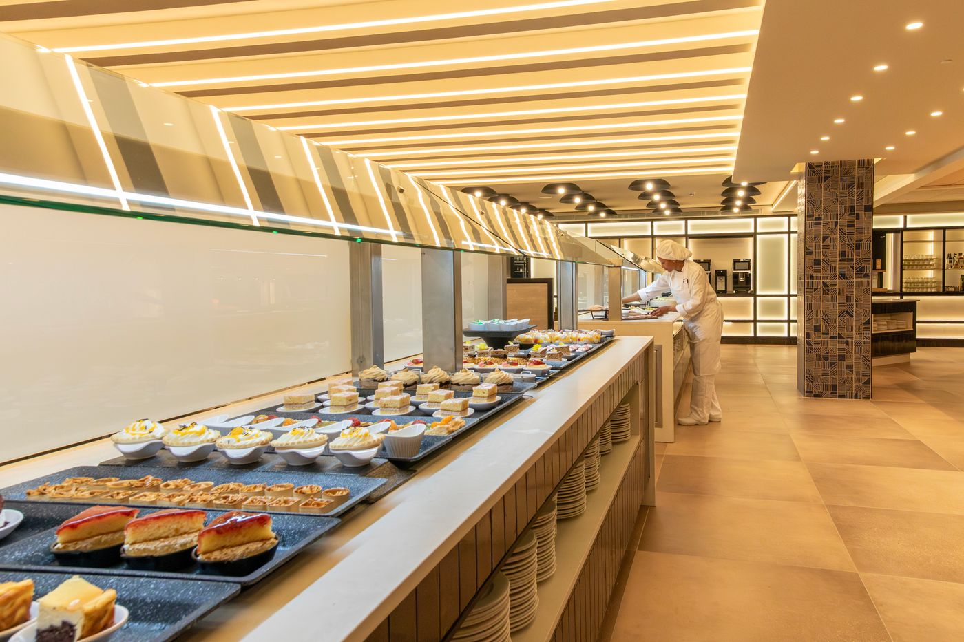 Golden-Donaire-Beach-Restaurant-37