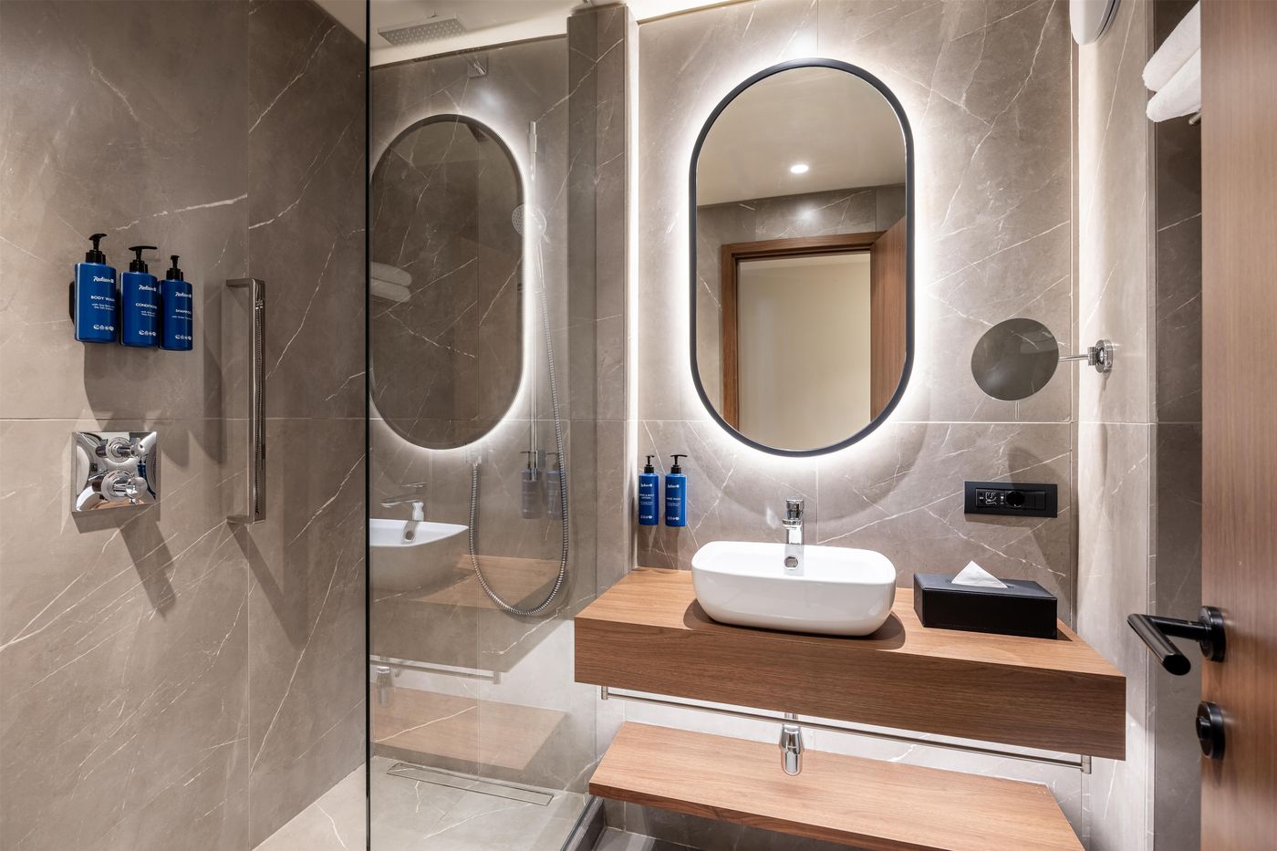 Conference-Florentia-Hotel-Room-43