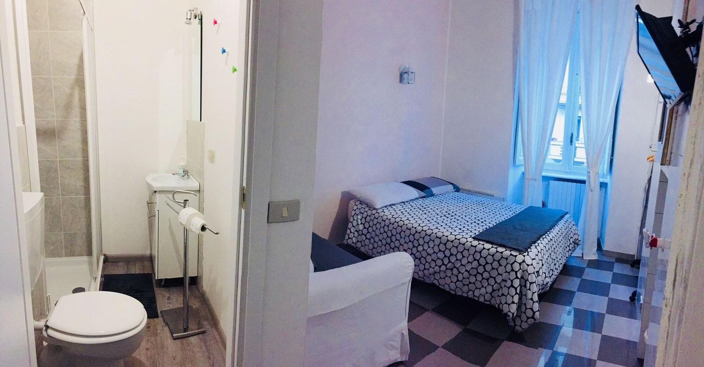 Bed2Go - Italy - TURIN - Room - 8
