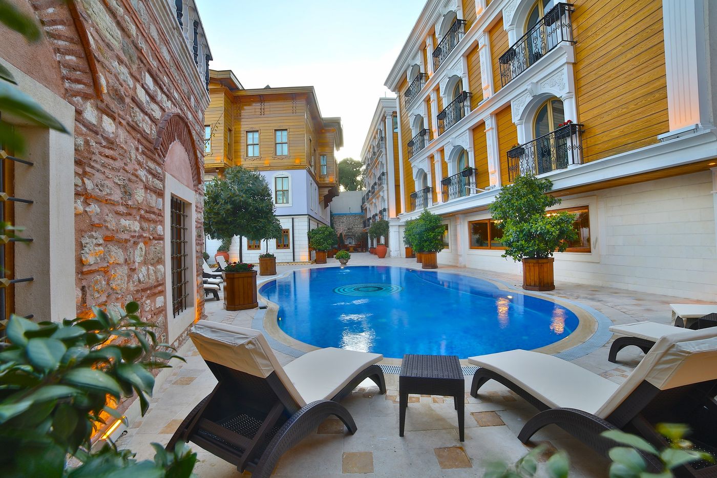 Seven-Hills-Palace---Spa-General-view-3