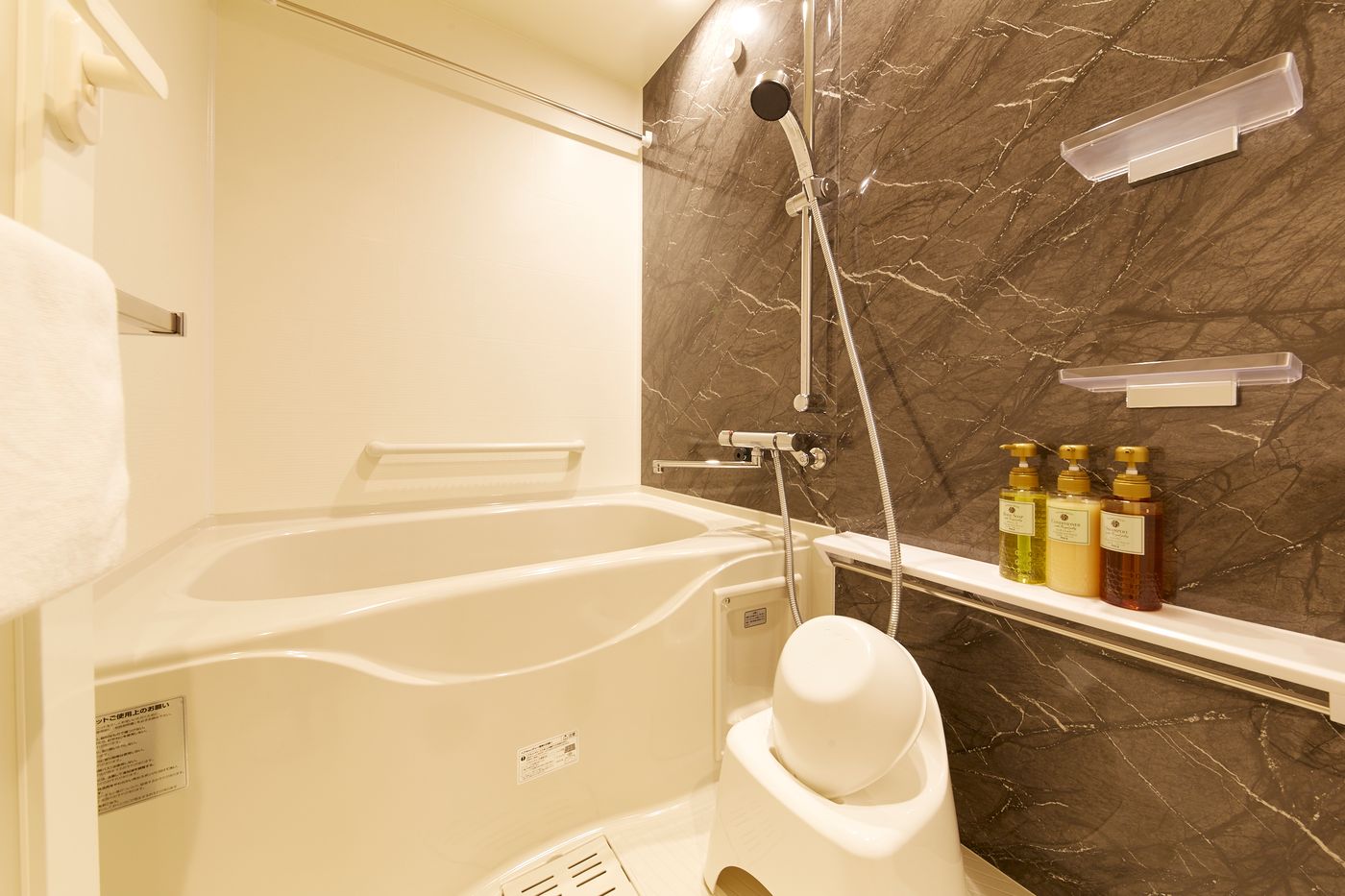 MONday Apart Premium Ueno-Japan-Tokyo-Room-8