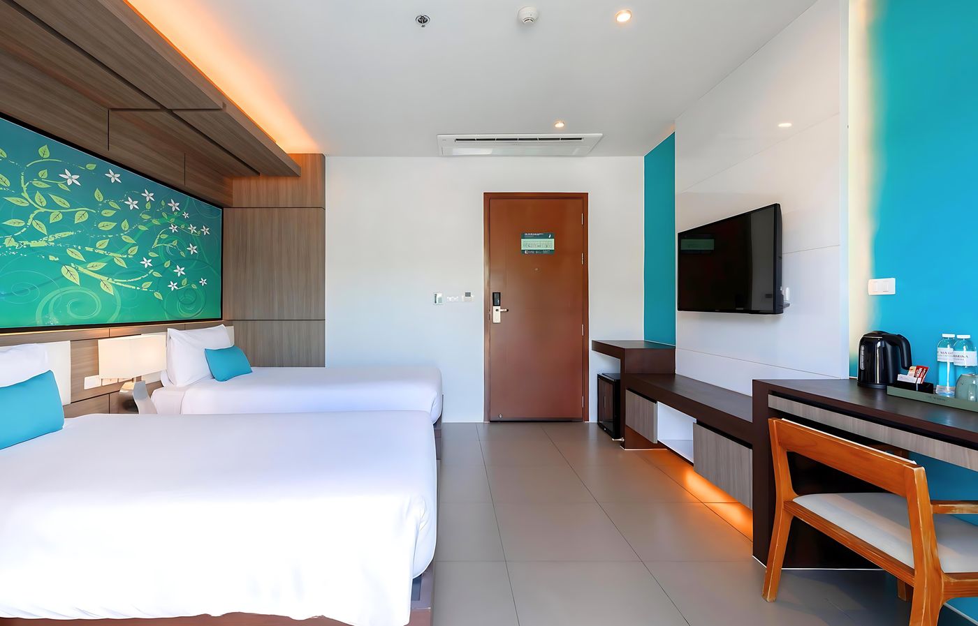 The-Marina-Phuket-Hotel-Room-24