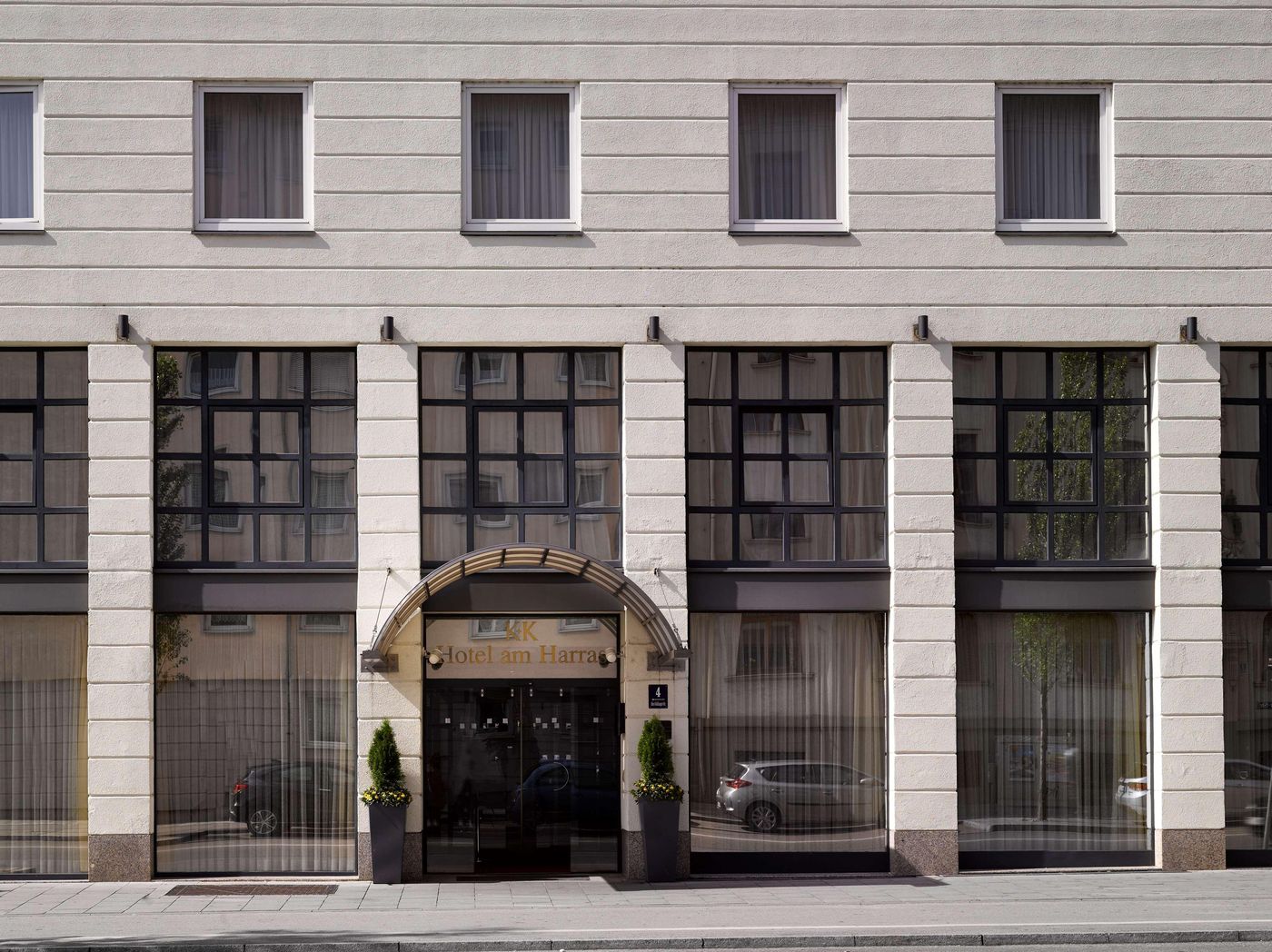 K-K-Hotel-am-Harras-General-view-19