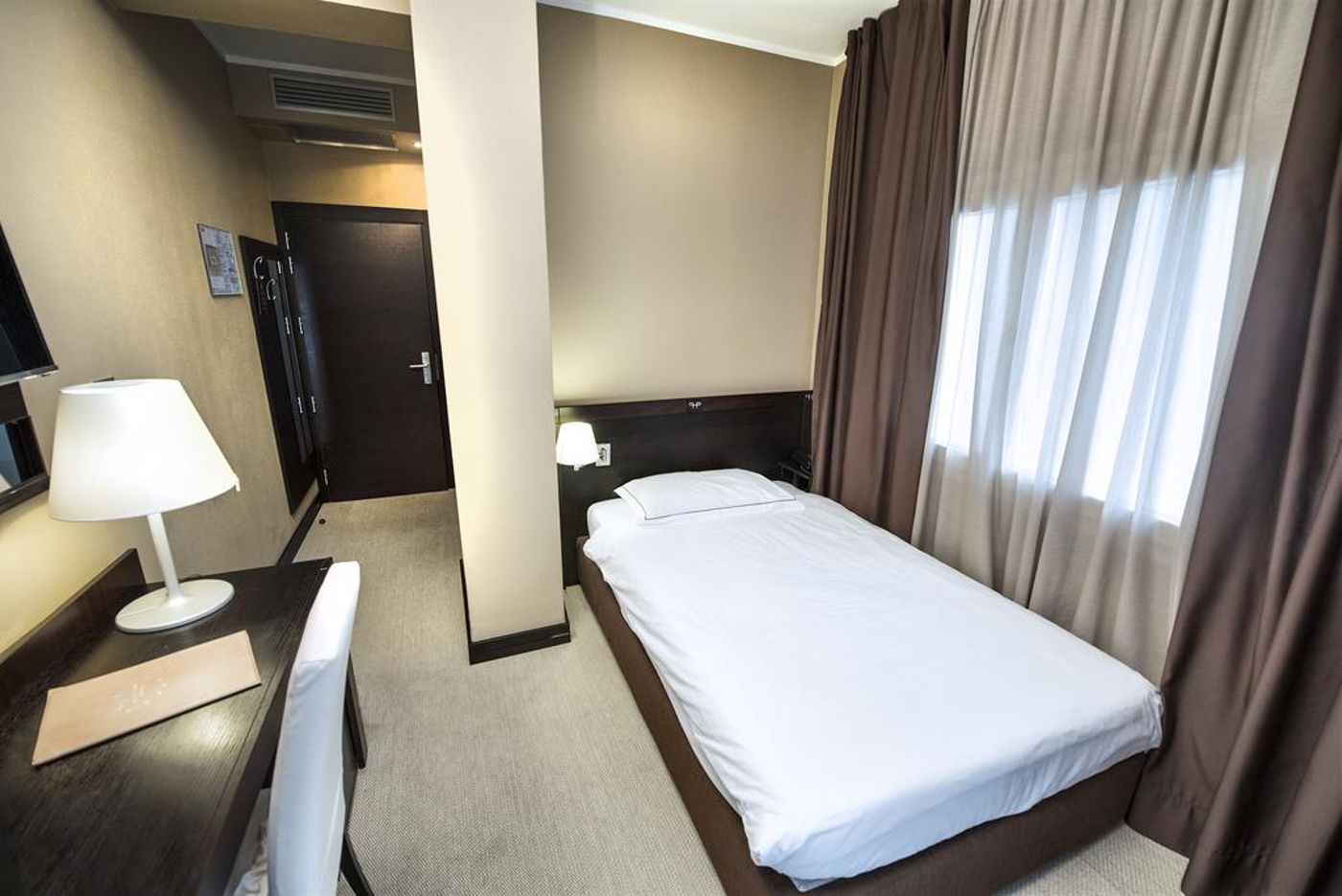 Petit-Palais-Room-20