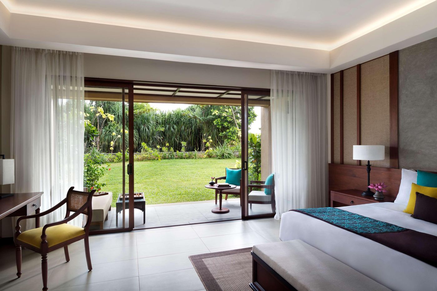 Anantara-Kalutara-Resort-Room-37