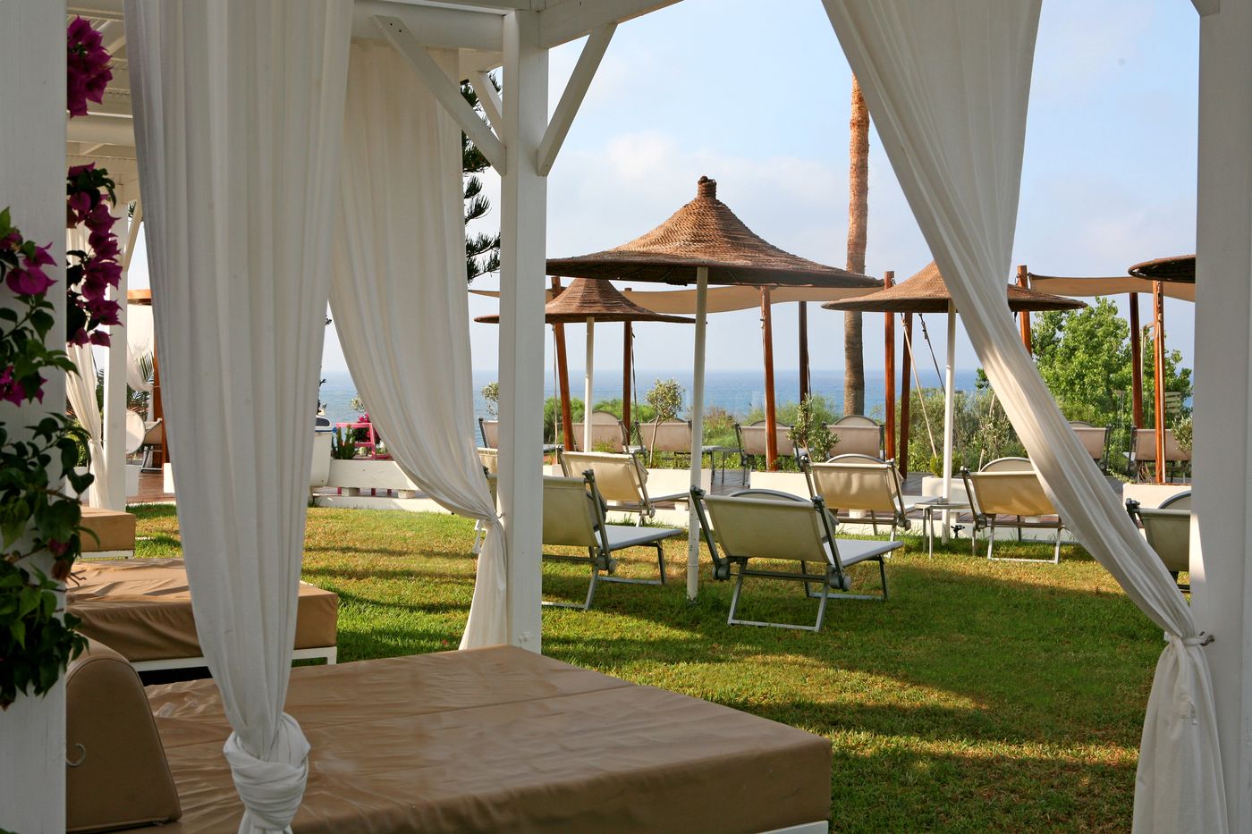 Napa-Mermaid-Hotel-Terrace-15