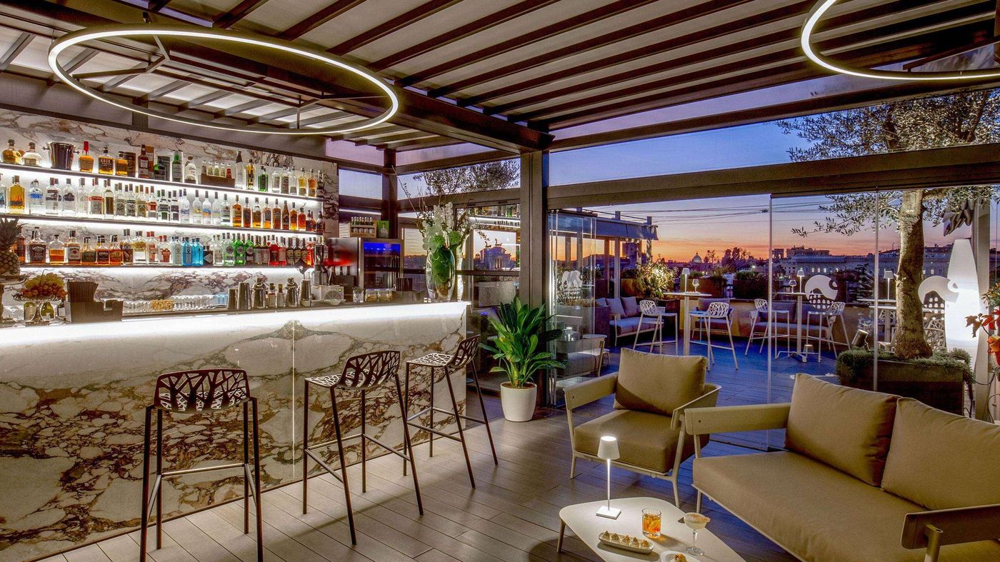 Monti-Palace-Hotel-Bar-10