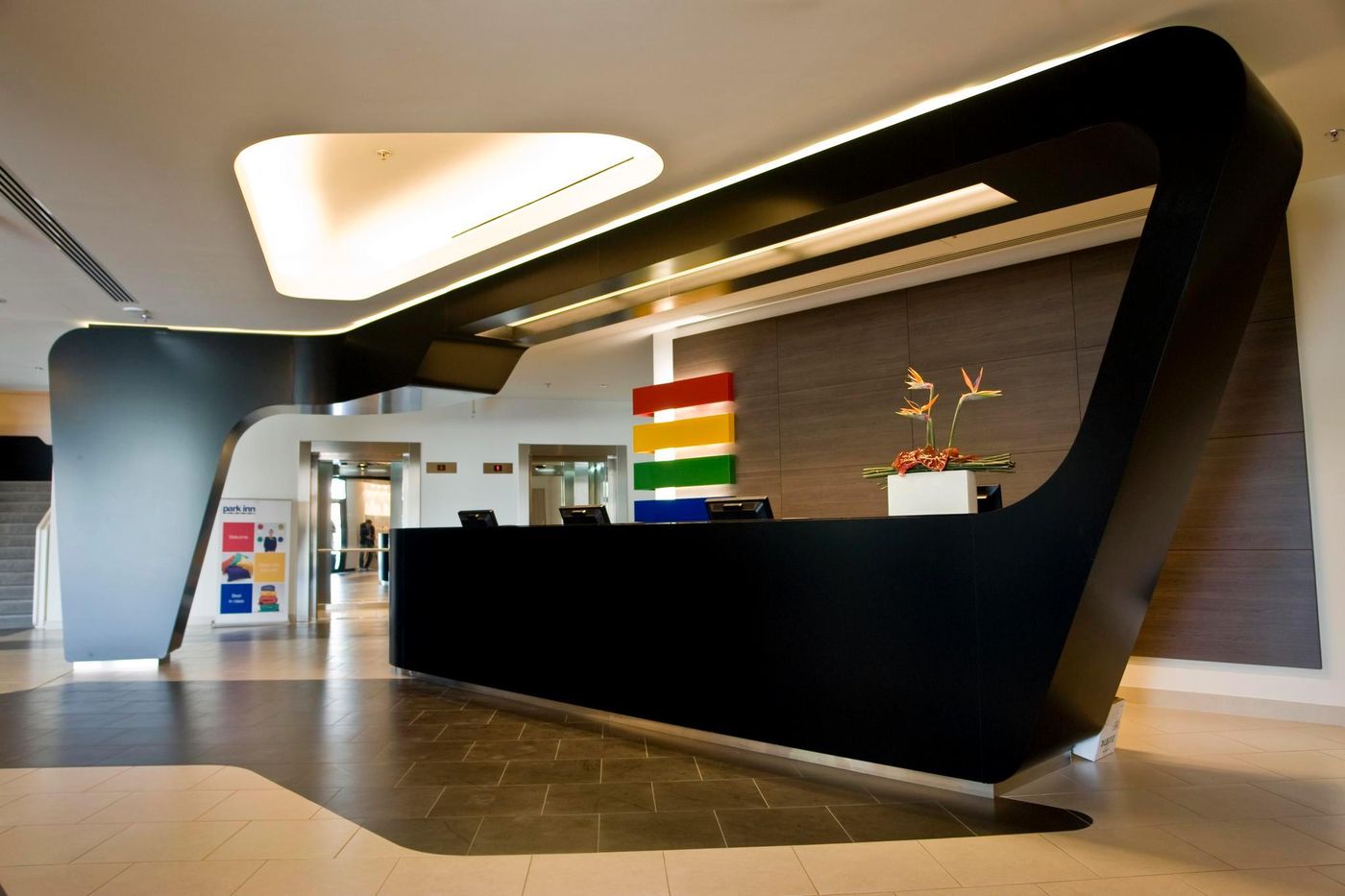 Park-Inn-by-Radisson-Krakow-Lobby-4