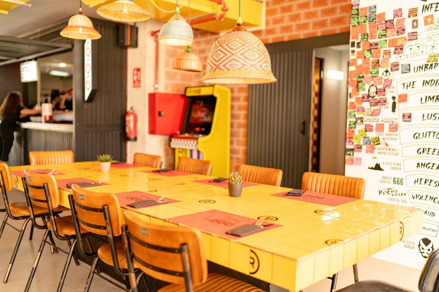 Ryans-Lolas---Adults-Only-General-view-58