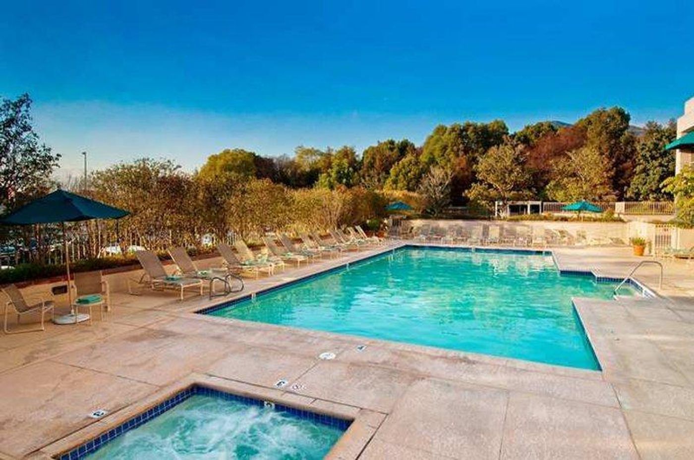 Hilton Los Angeles North Glendale & Executive - United States - GLENDALE - Sports and Entertainment - 3