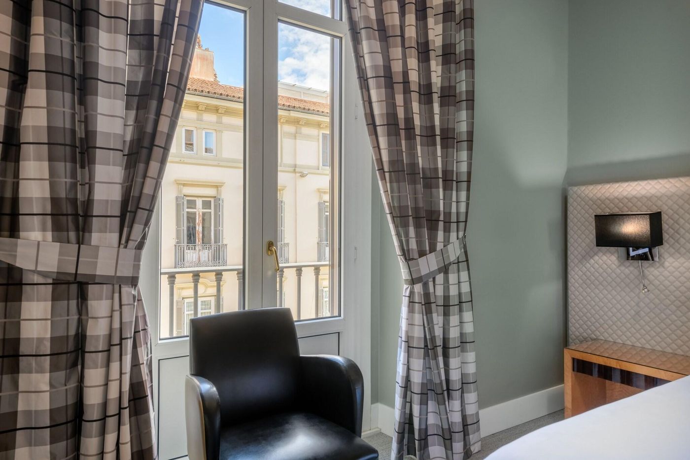 Larios-Malaga-Room-23