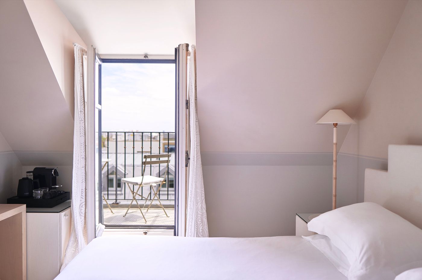 Monsieur-George-Hotel---Spa-Room-12