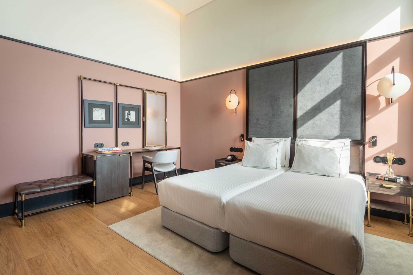 The-Editory-Riverside-Santa-Apolonia-Hotel-Room-22