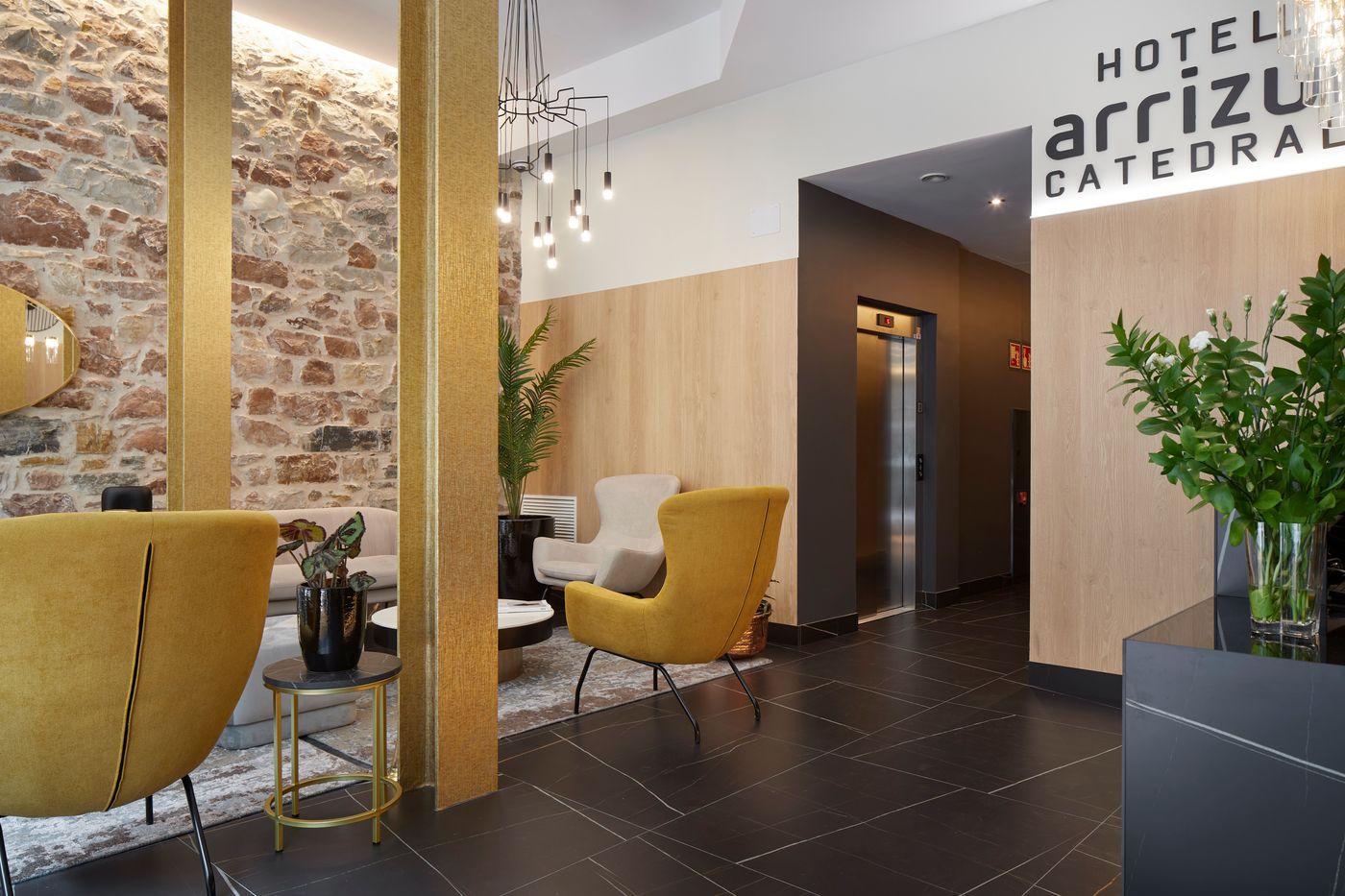 Hotel Arrizul Catedral-Spain-San Sebastian-Lobby-7