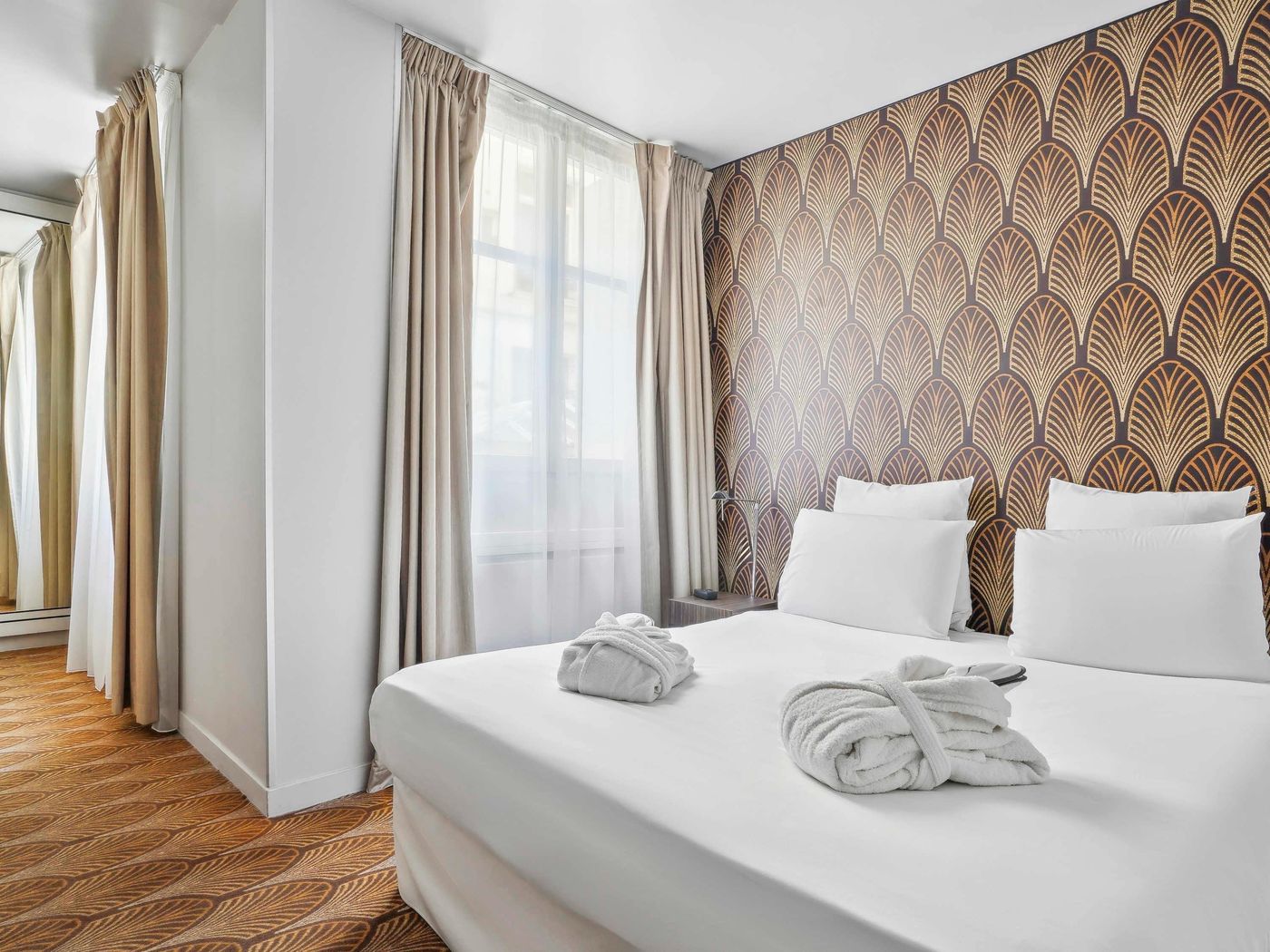 Mercure-Paris-Opera-Faubourg-Montmartre-Room-7