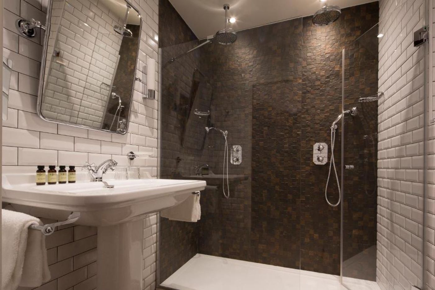 Whistler-Hotel-Room-23