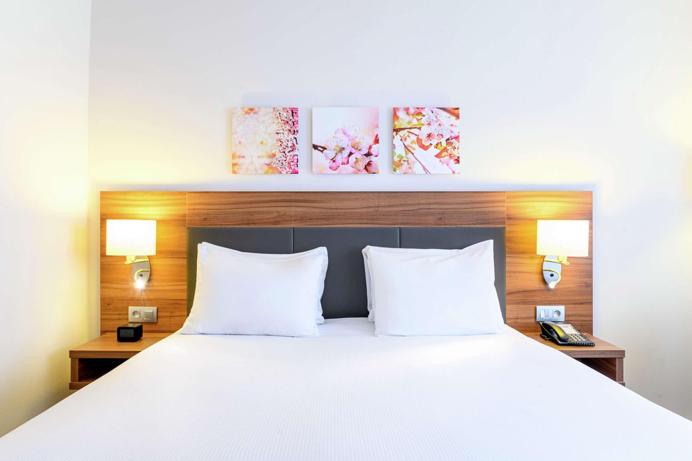 Hilton-Garden-Inn-Brussels-City-Centre-Room-47