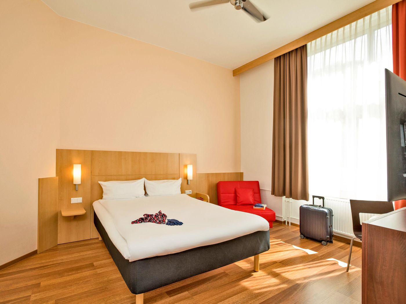 ibis-Berlin-City-Sud-Room-25