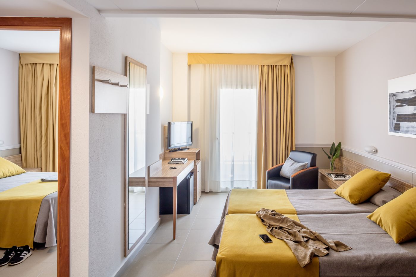 Aqua Promenade Hotel