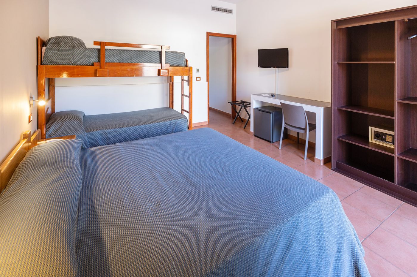 La-Terra-Dei-Sogni-Hotel---Farm-House-Room-38